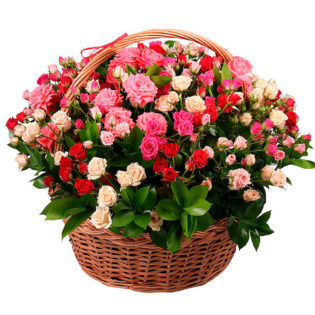 Цветы в корзинке с кустовыми розами